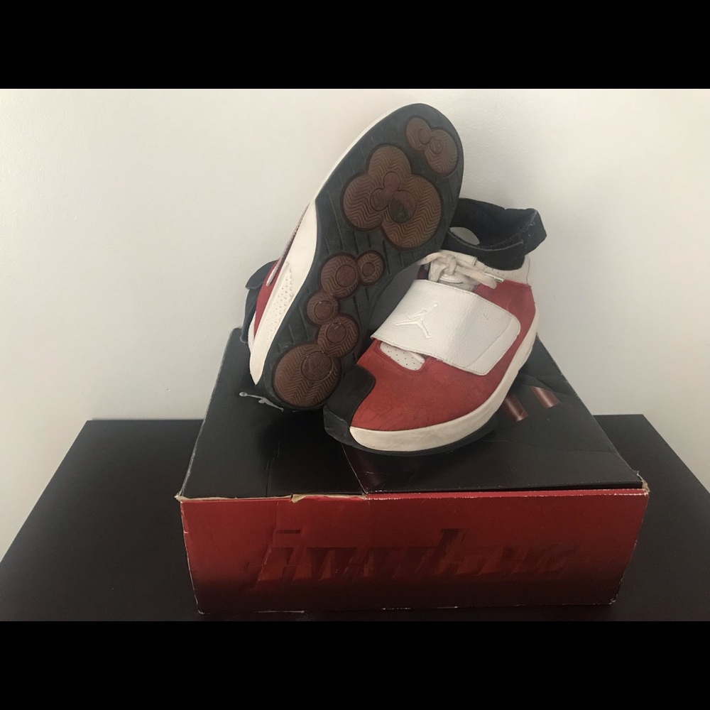 AIR JORDAN XX (20) 7.5 MENS red/black/white